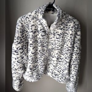 Motel Rocks White Snow Leopard Cropped Super Soft Sweater Pullover Small